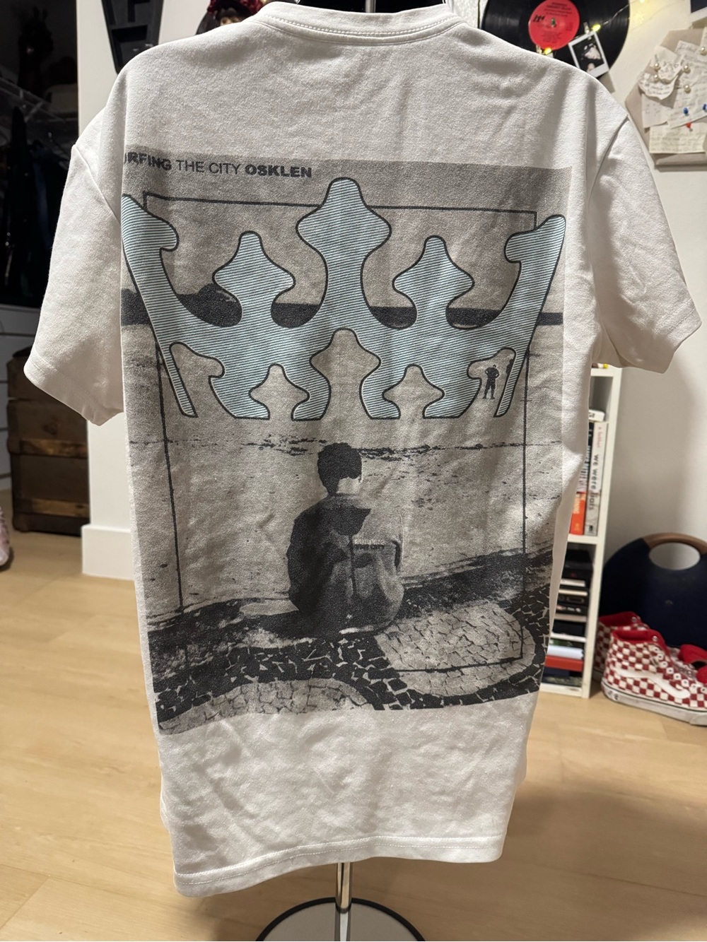 Vintage OSKLEN Men’s White Graphic Short Sleeve Tee